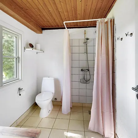 Cozy And Original On Bornholm בית נופש